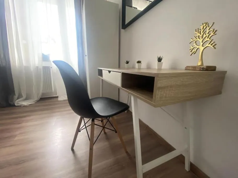 Kara'S Apartment Bucureşti 0*,  România
